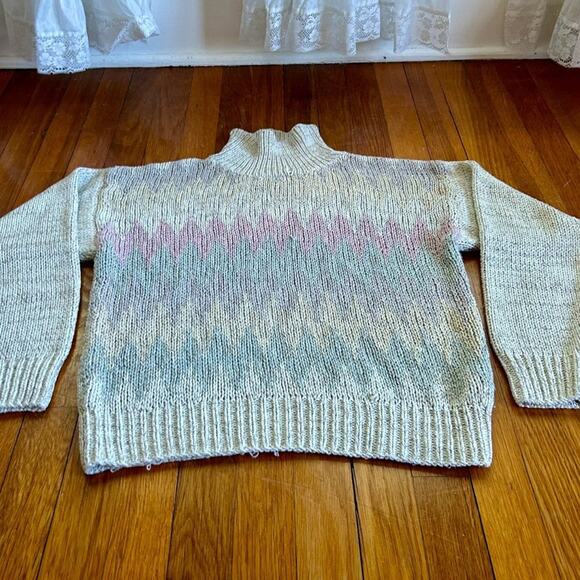 Vintage Jantzen Women’s Chunky Hand Knitted Sweater with Chevron Pattern - Picture 1 of 12